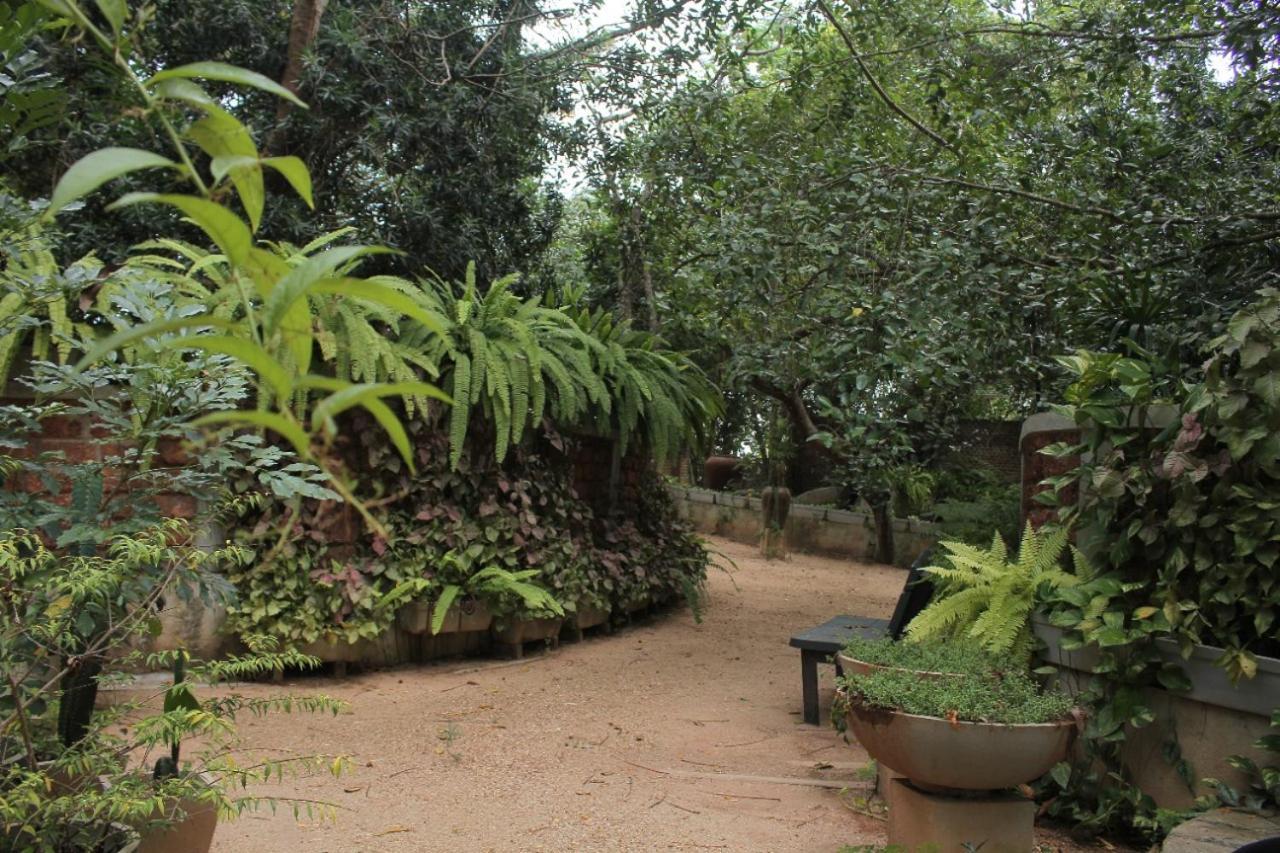Ceylon Kingsmen Garden Hotel - Katunayake 尼甘布 外观 照片